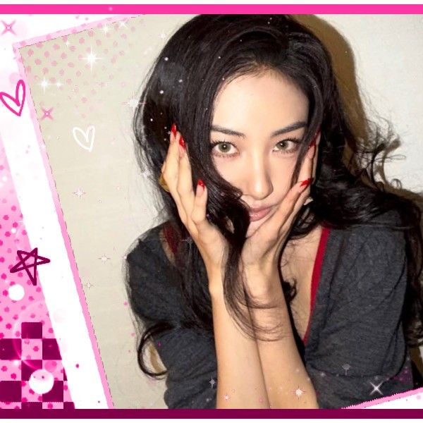 Recent activity shot of Gawon (MEOVV)