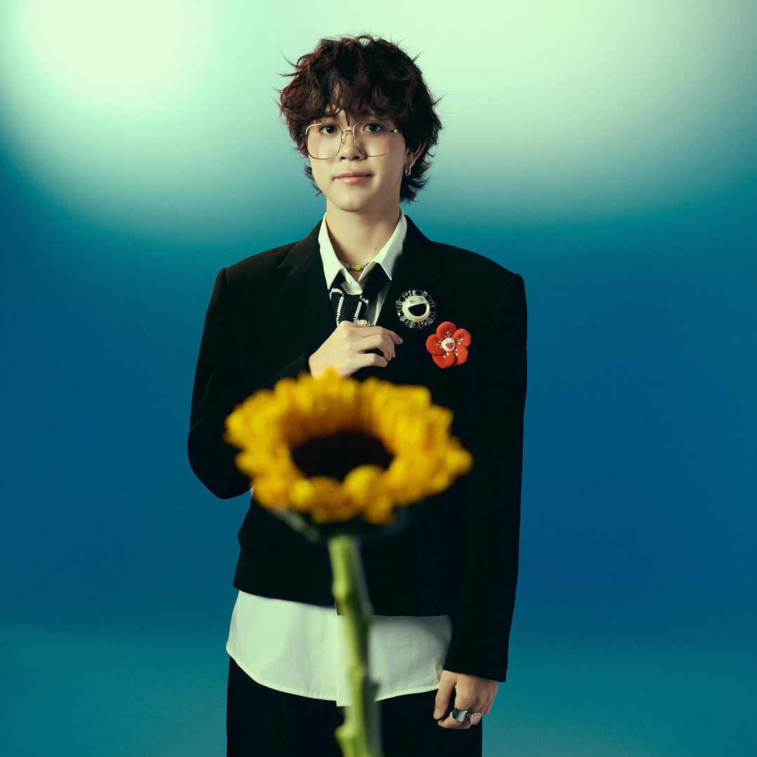 A moment captured by THI-O (NexT1DE)'s fan