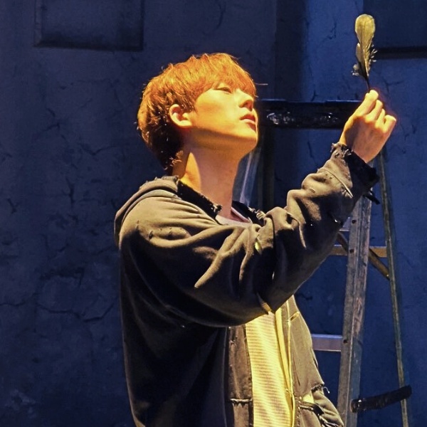 周宪 (MONSTA X)的最新照片