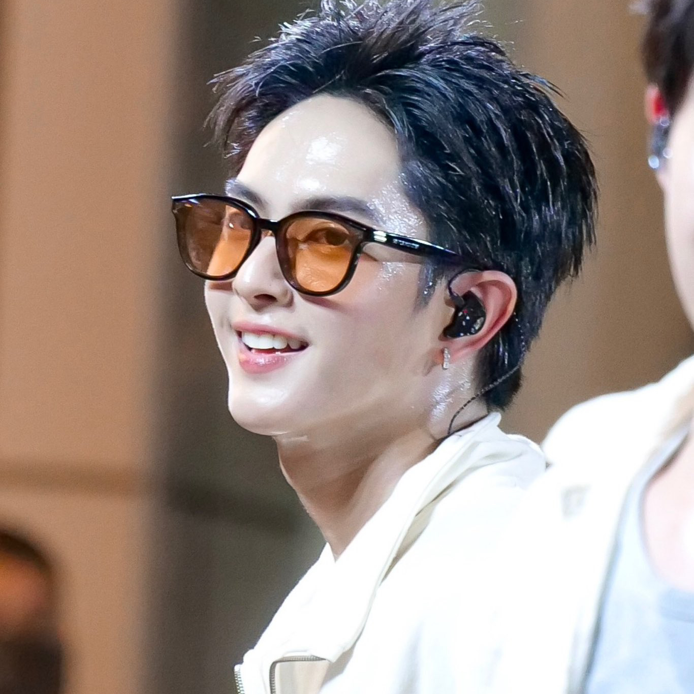 Copper (BUS)の舞台裏ショット