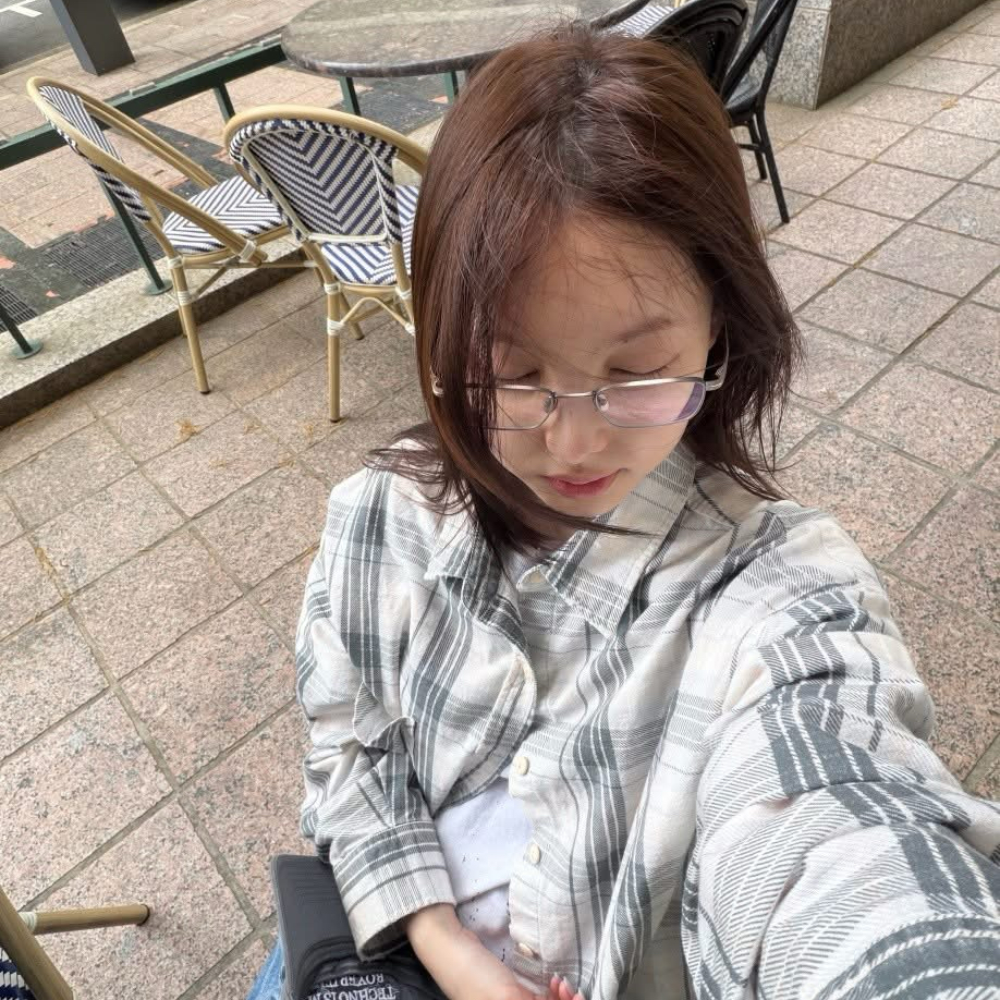 娜璉 (TWICE)粉絲拍下的瞬間