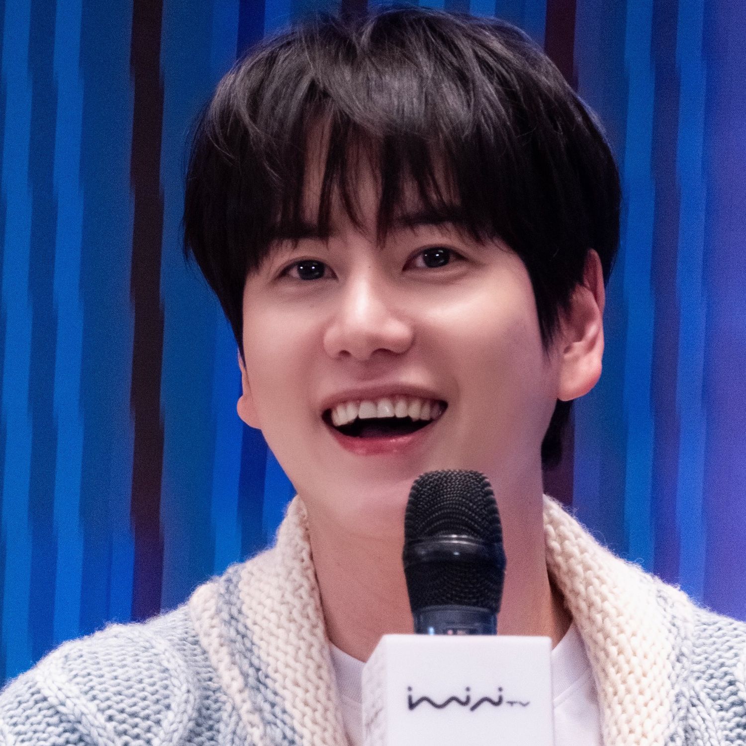 Behind-the-scenes cut of Kyuhyun (Super Junior)