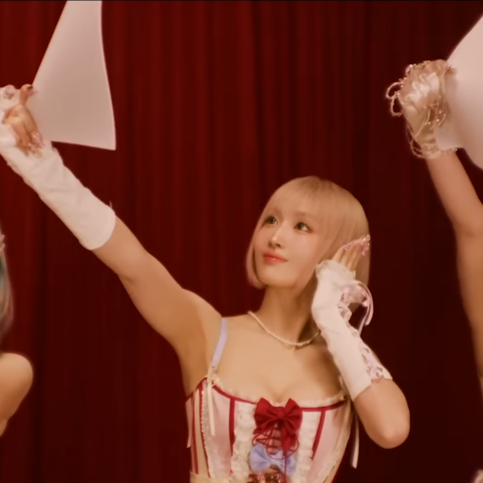 モモ (TWICE)の最近の活動写真