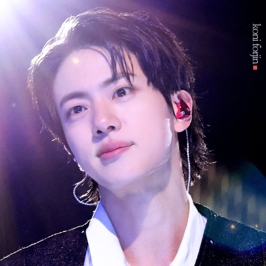 A moment captured by Jin (BTS)'s fan