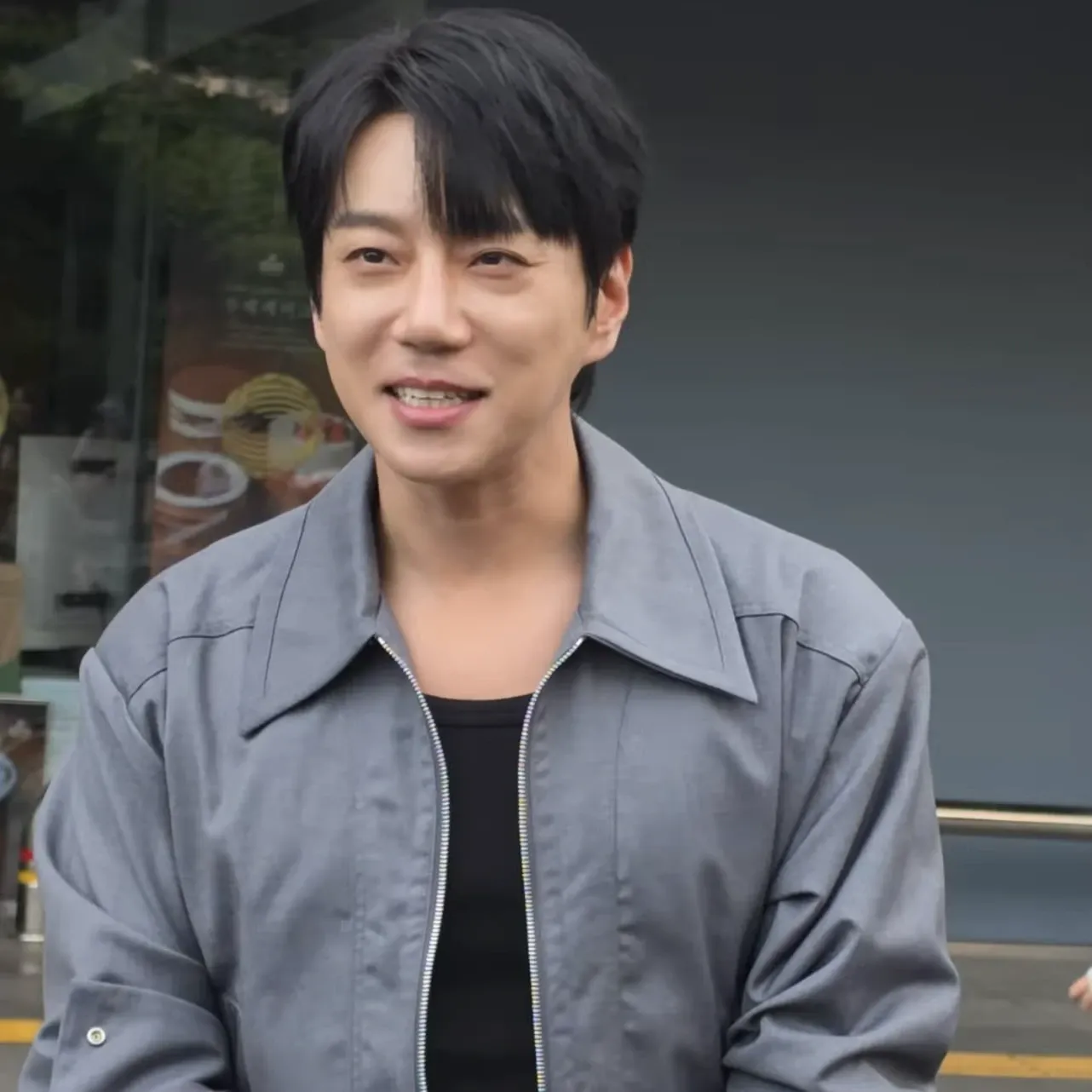 Latest photo of Hwang Chiyeol