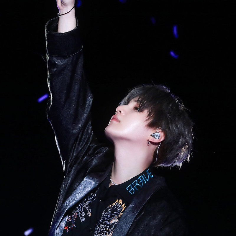 Behind-the-scenes cut of SUGA (BTS)