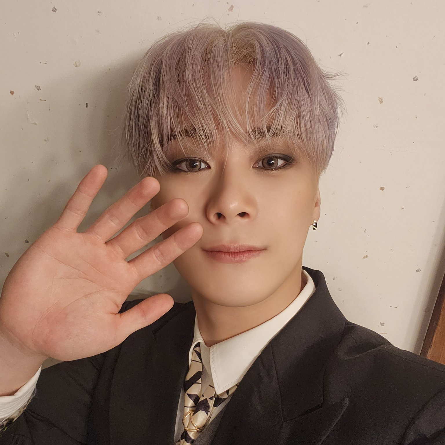 A moment captured by Moonbin (ASTRO)'s fan