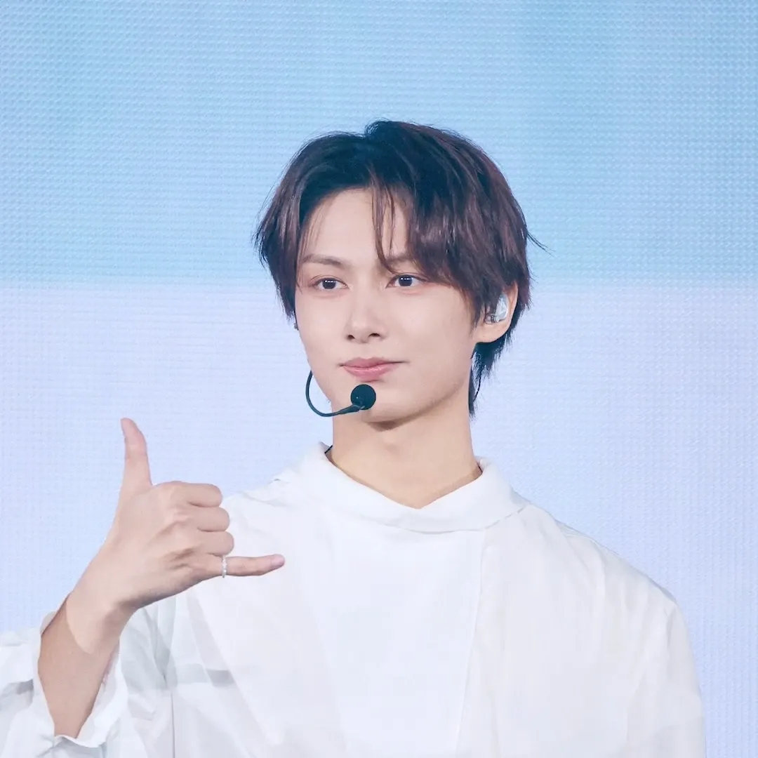 Latest photo of Jun (SEVENTEEN)