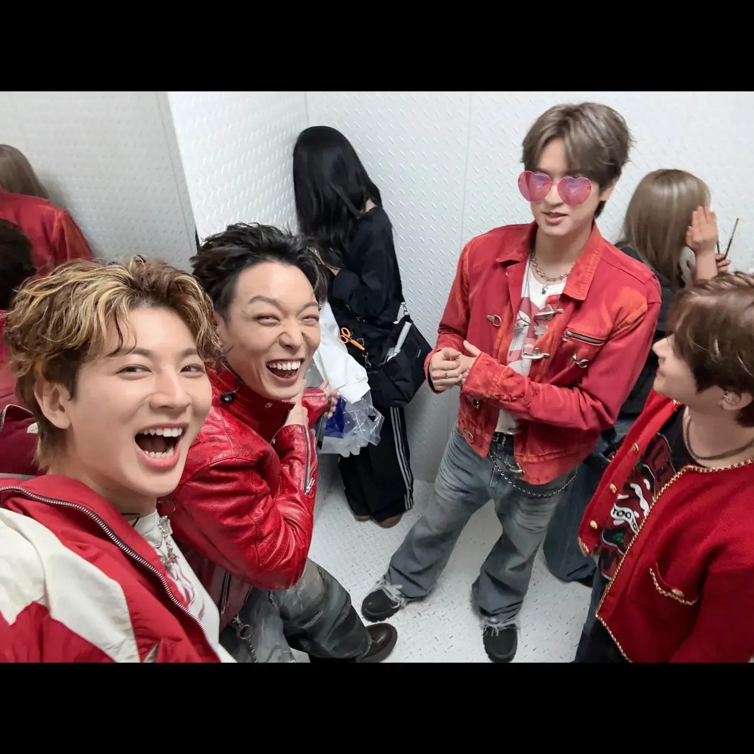 iKON의 비하인드 컷