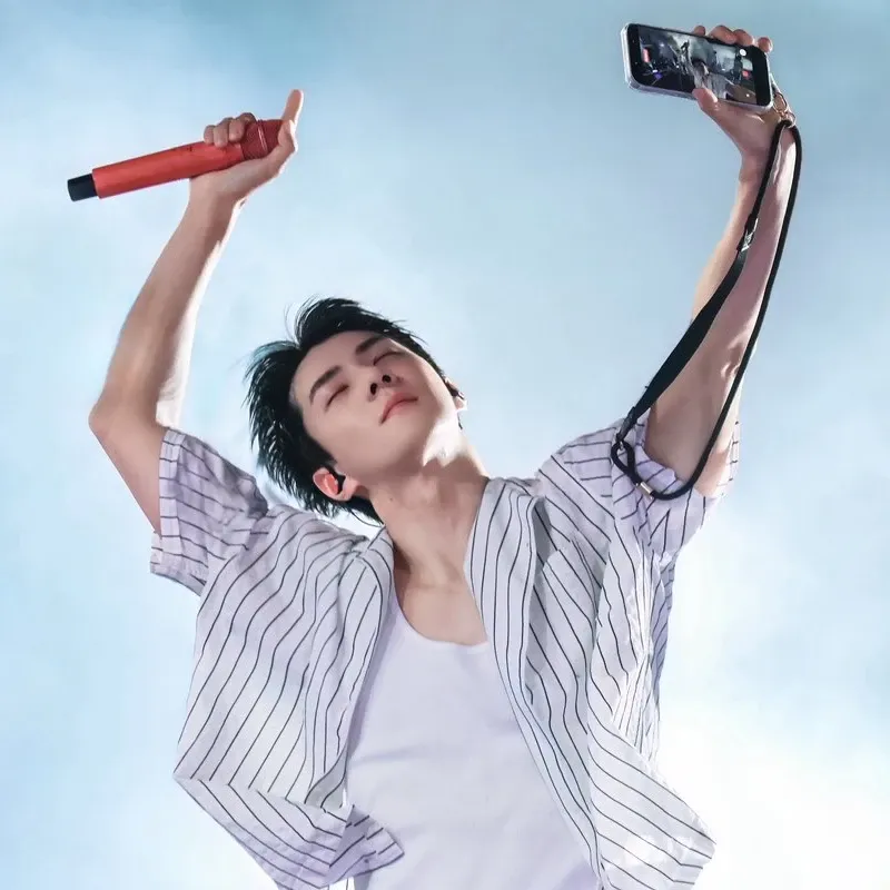 Behind-the-scenes cut of EXO