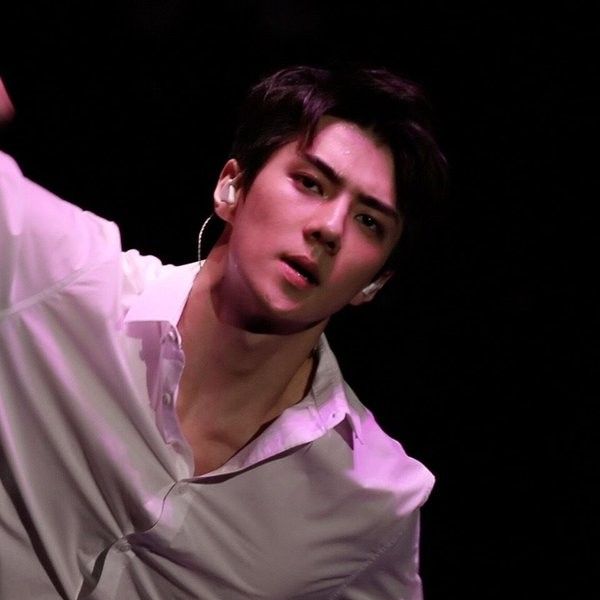 世勳 (EXO)的最新照片