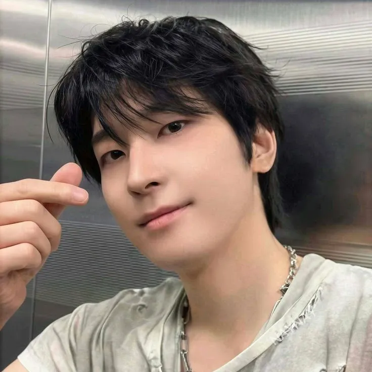 원우 (세븐틴)의 최신 사진