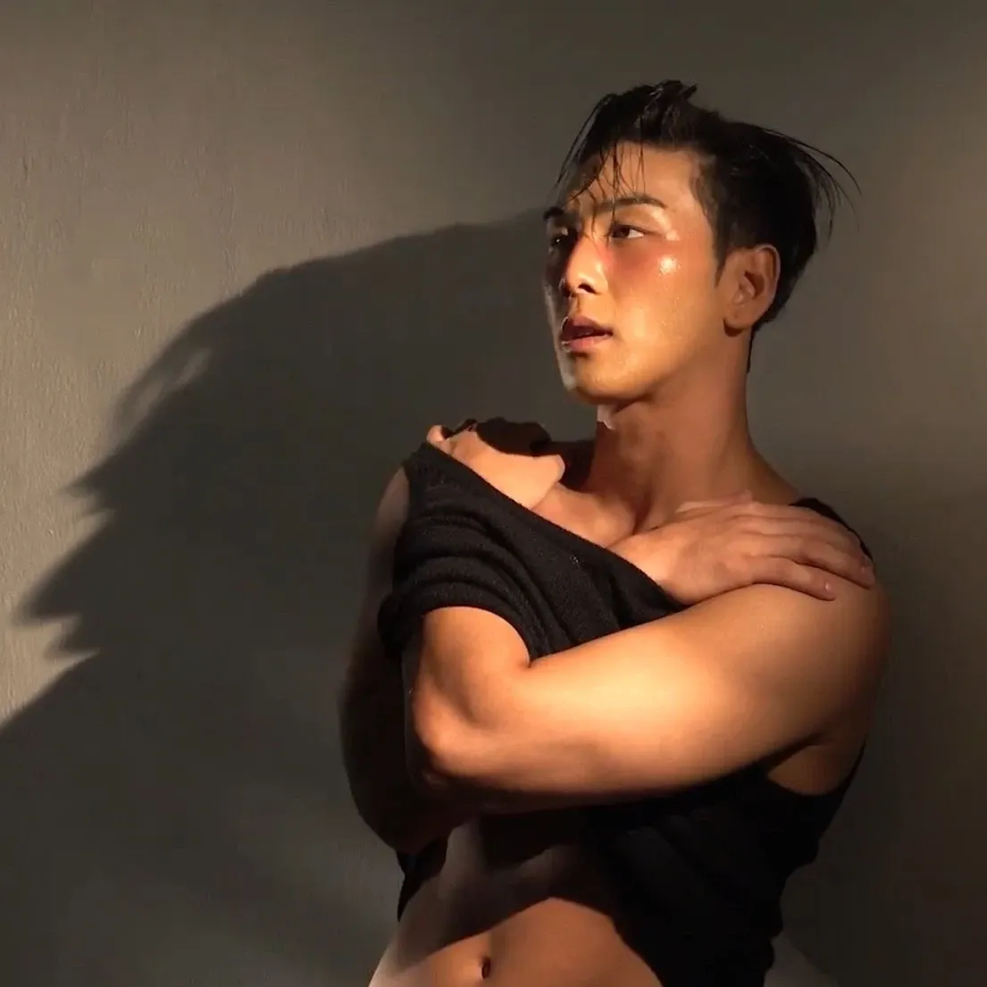 백호의 비하인드 컷