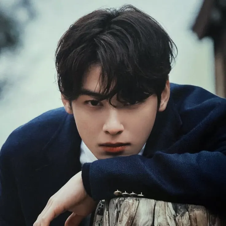 Recent activity shot of Eunwoo (ASTRO)