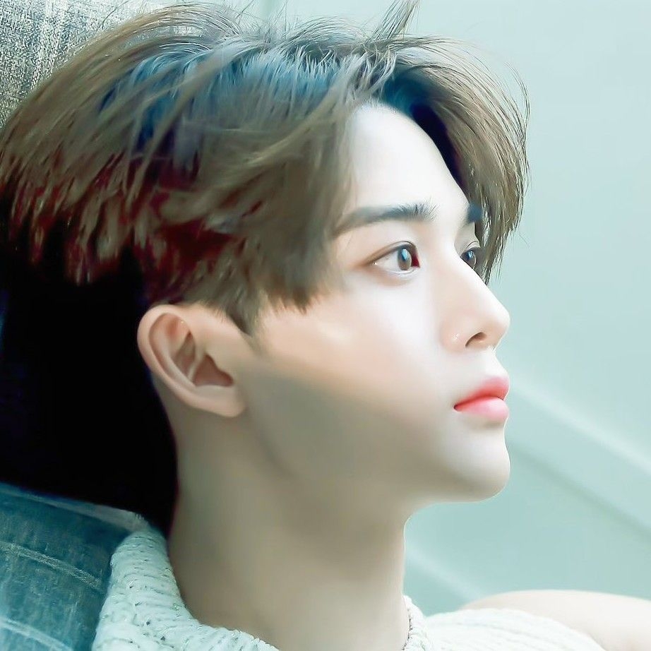 A moment captured by Bae Jinyoung's fan