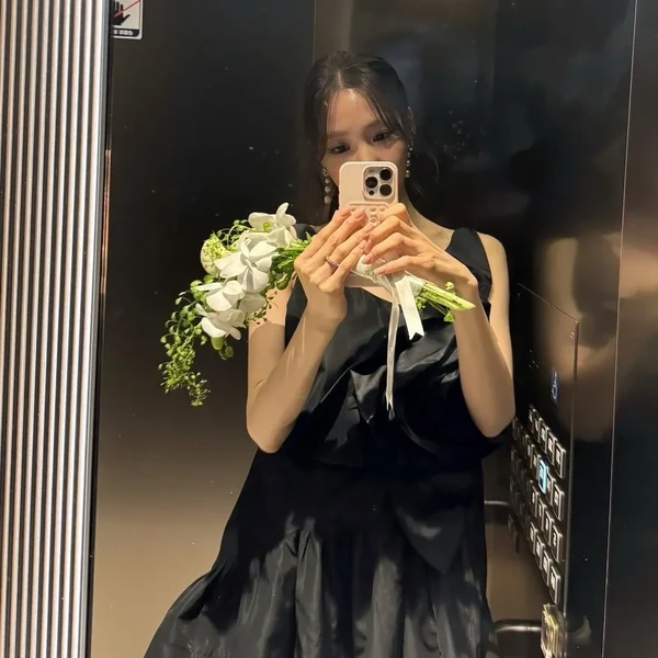 Popular profile picture of Tiffany Young (Girls' Generation) loved by fans