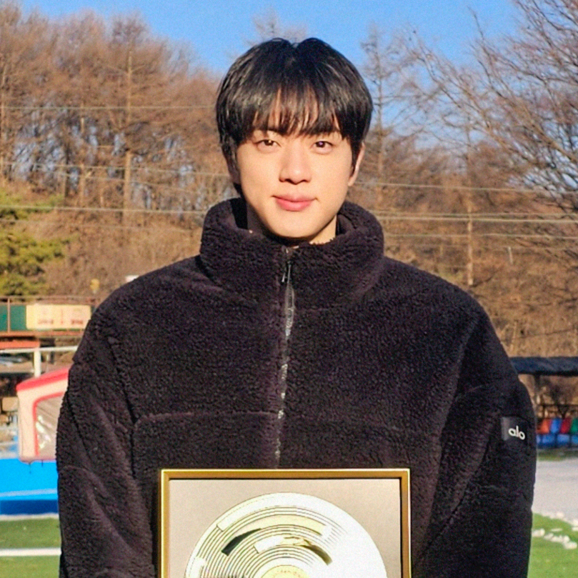 Potret di balik layar Jin (BTS)