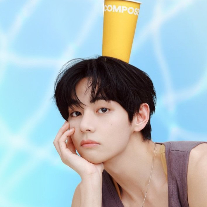 뷔 (방탄소년단)의 비하인드 컷