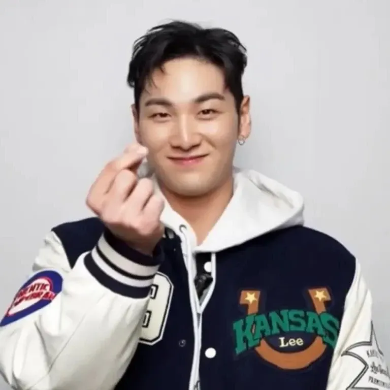 백호 최근 활동샷