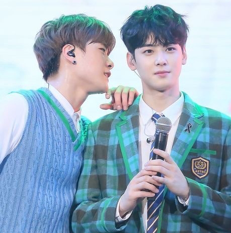 Latest photo of Moonbin (ASTRO)