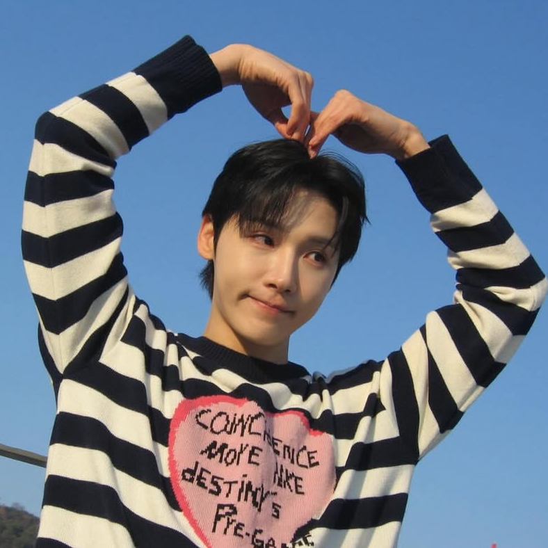 Potret di balik layar Jeon Woong (AB6IX)