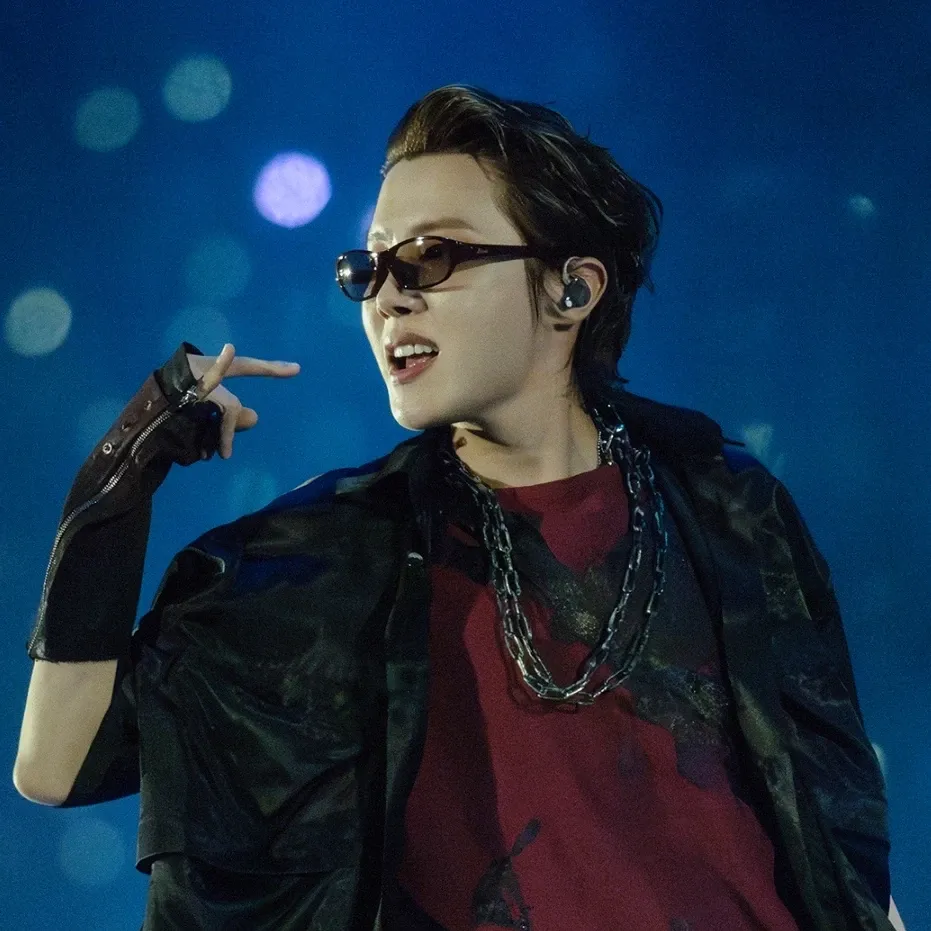 Momen yang diabadikan oleh penggemar j-hope (BTS)