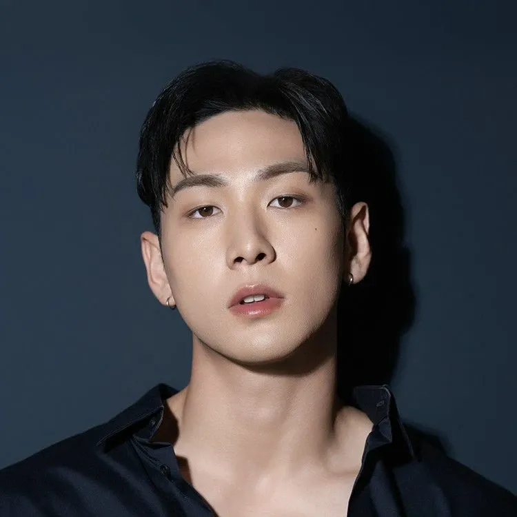 A moment captured by Baekho's fan