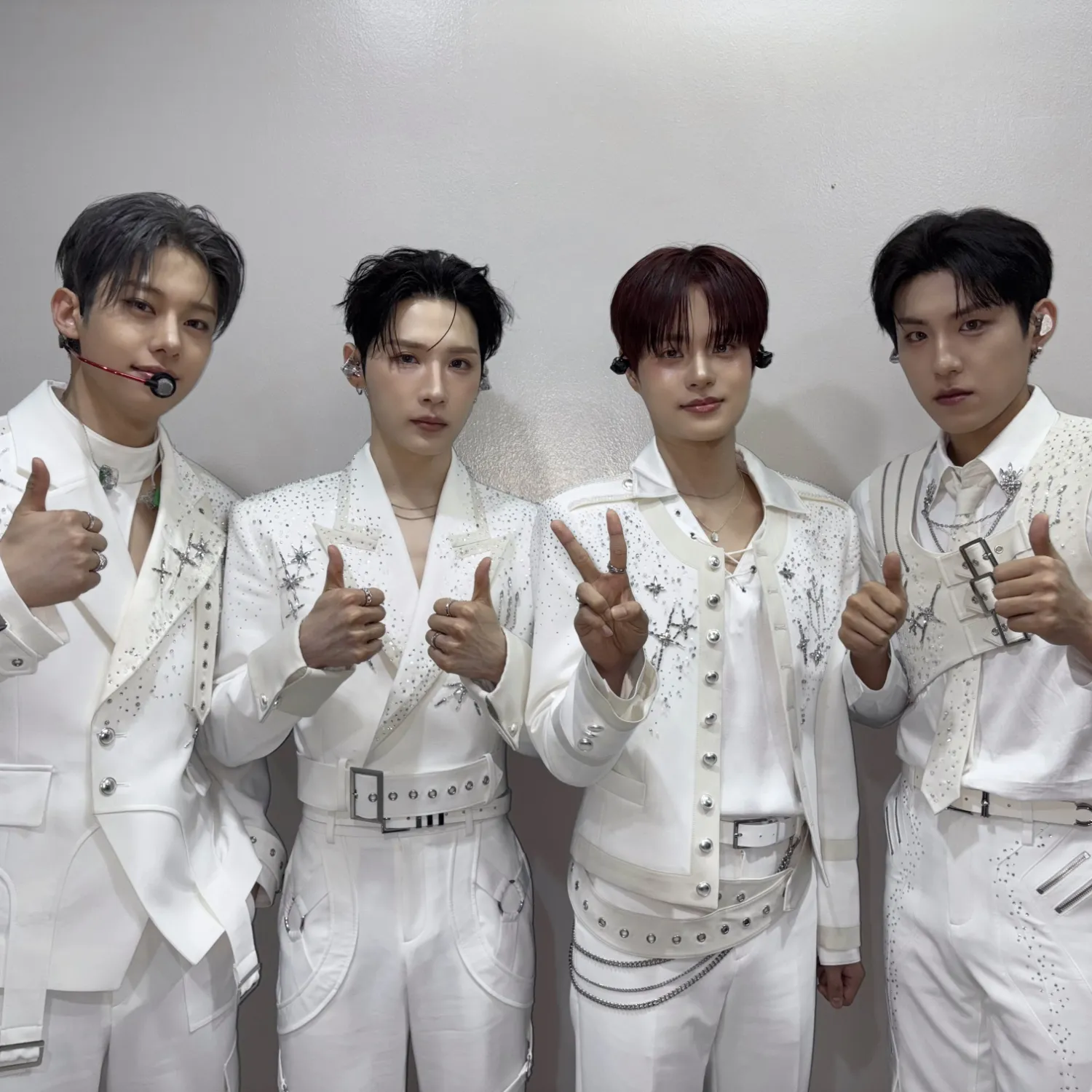 AB6IX의 비하인드 컷