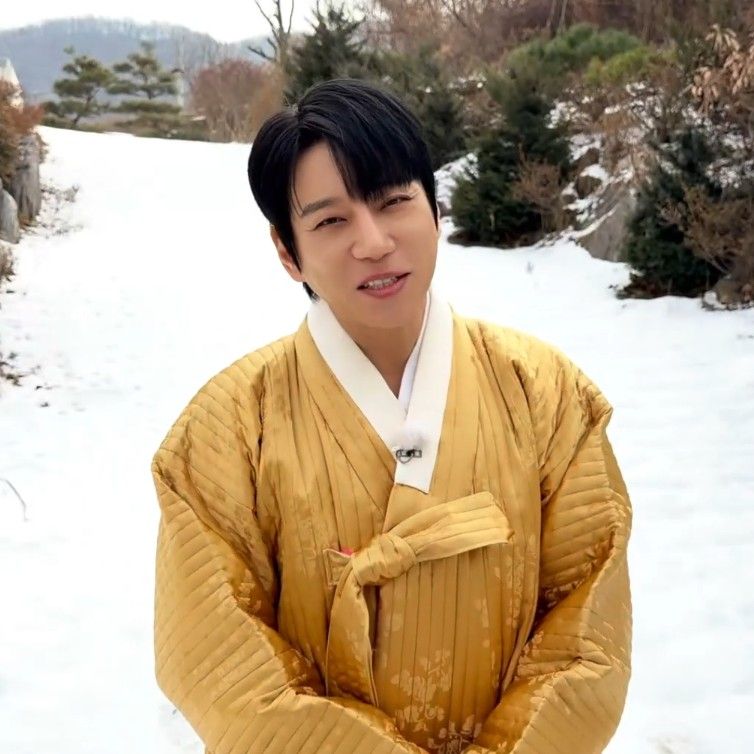 A moment captured by Hwang Chiyeol's fan