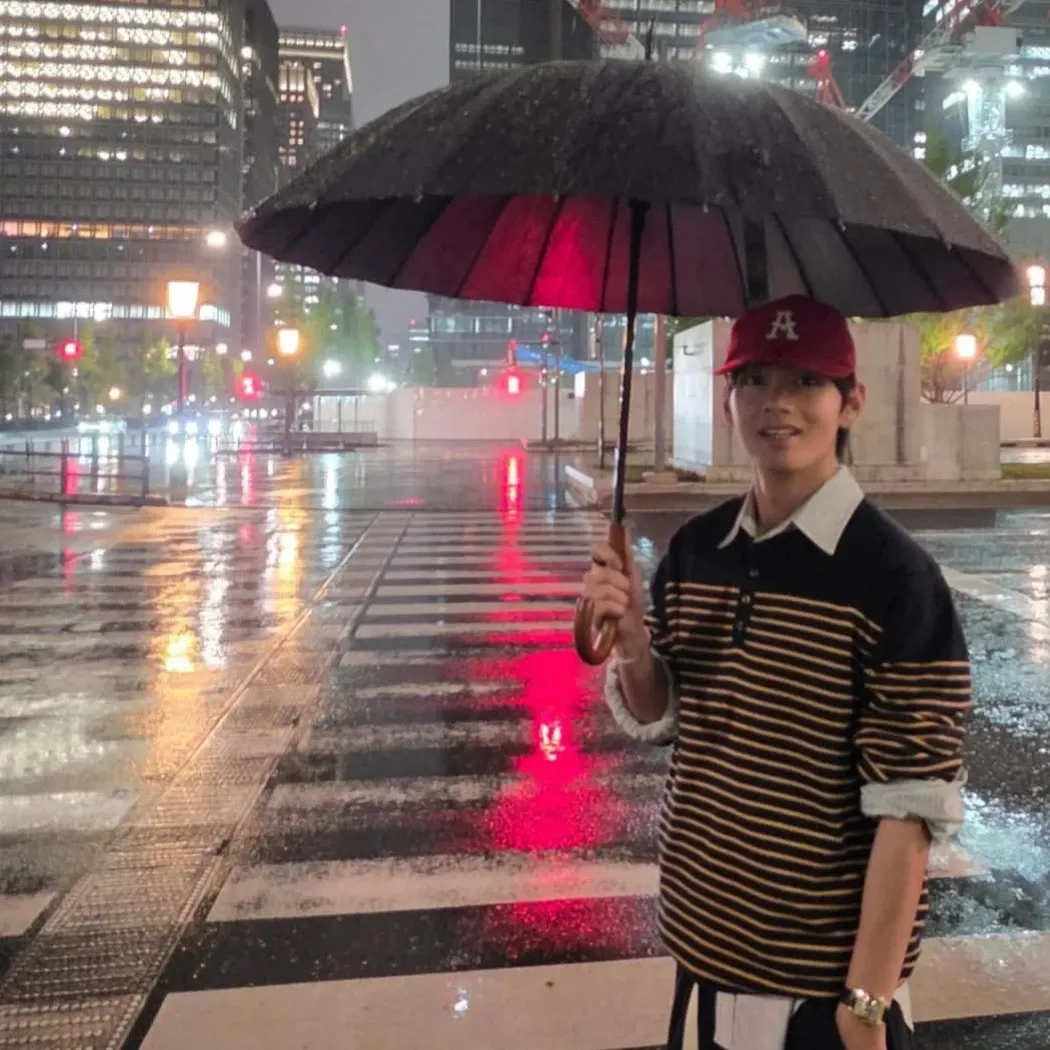 Recent activity shot of V (BTS)