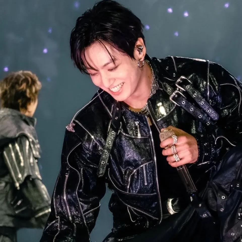 Momen yang diabadikan oleh penggemar Jungkook (BTS)
