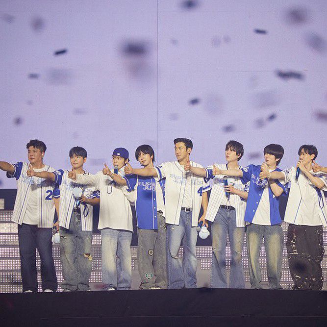 Momen yang diabadikan oleh penggemar Super Junior