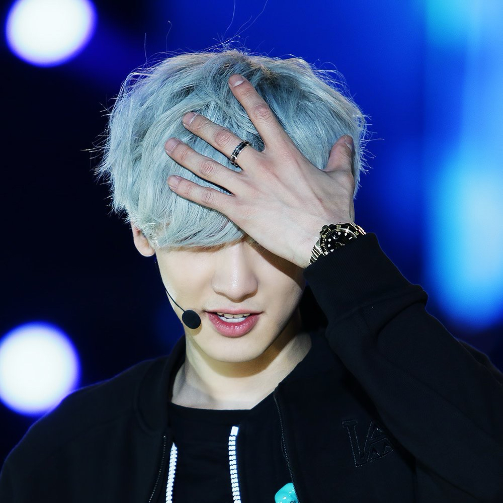 Foto terbaru Chanyeol (EXO)