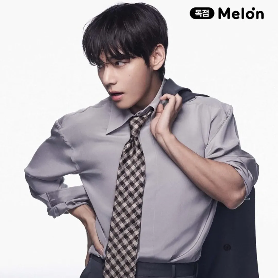 V (防弹少年团)的最新活动照片