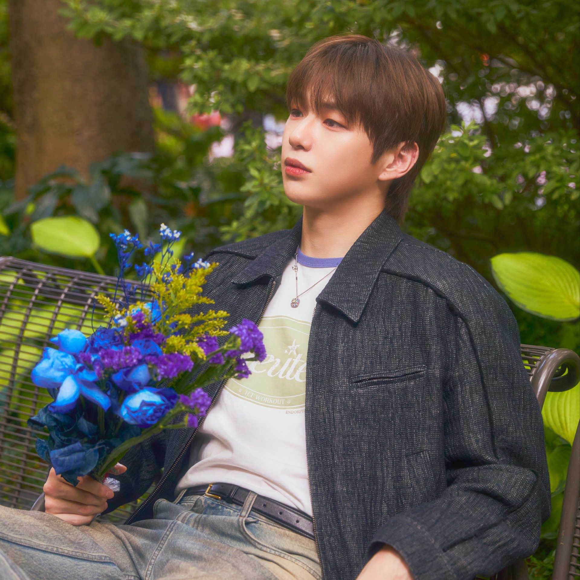 Behind-the-scenes cut of Kang Daniel