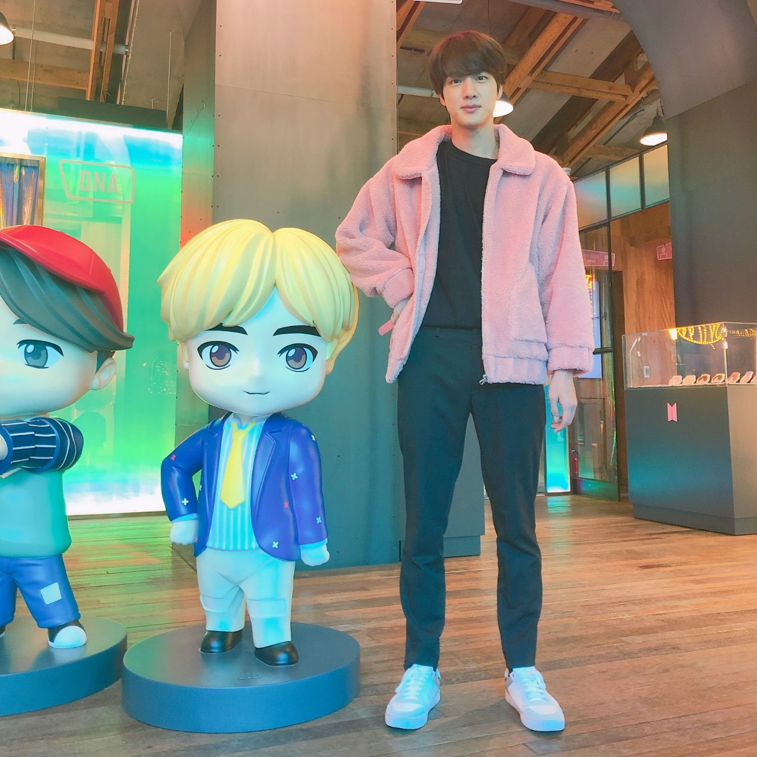 Behind-the-scenes cut of Jin (BTS)