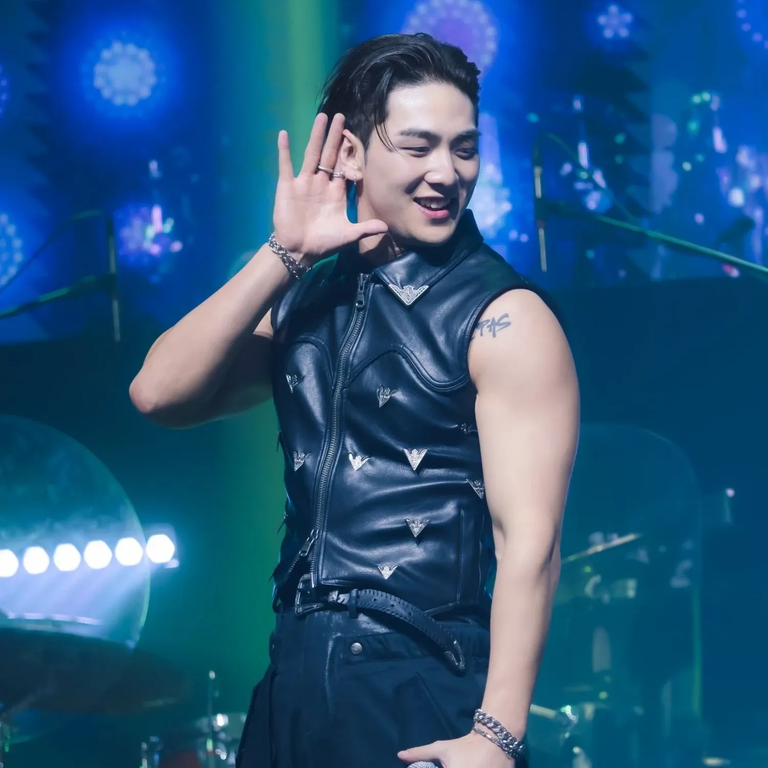 백호의 최신 사진