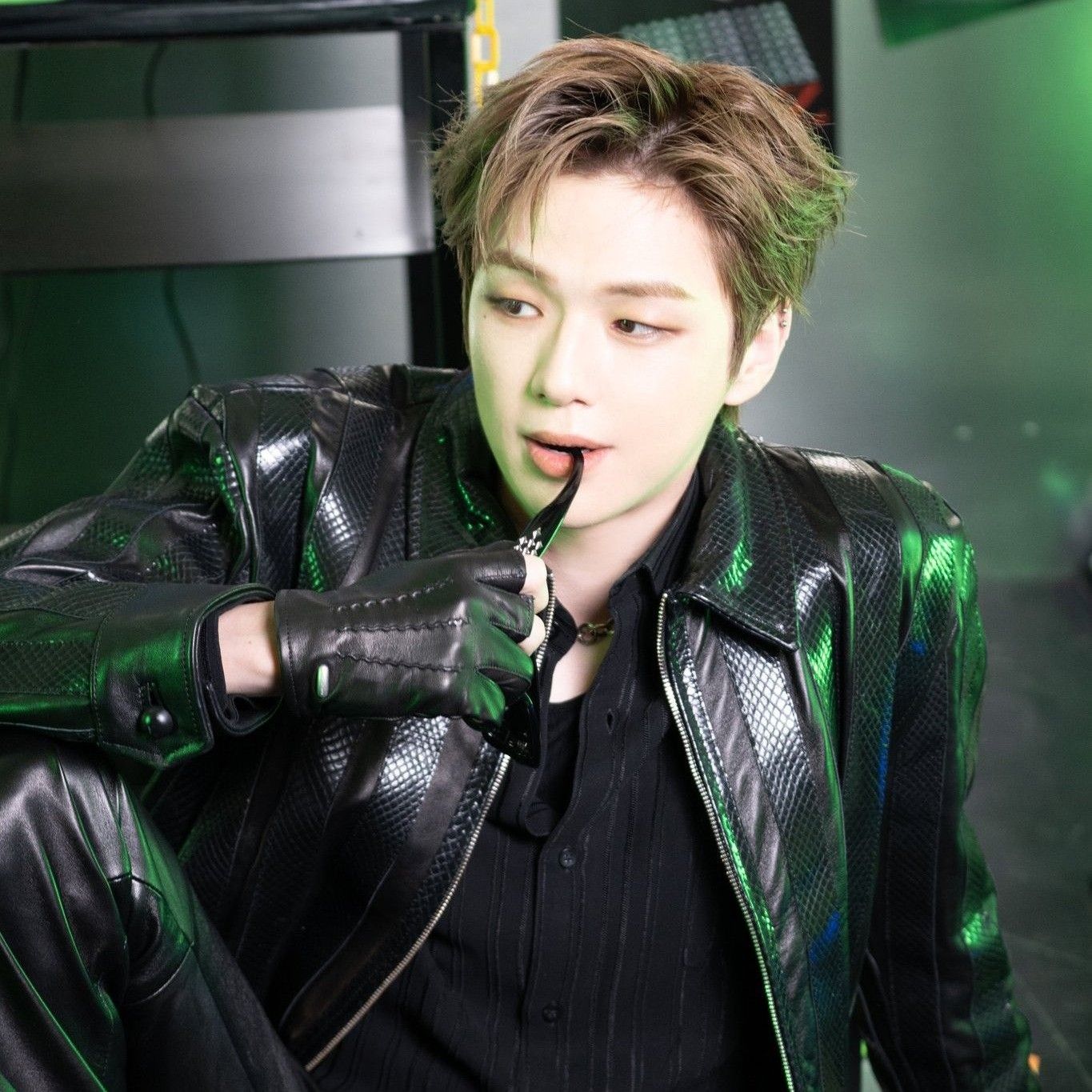 Behind-the-scenes cut of Kang Daniel