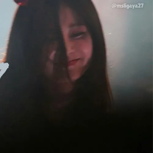 Momen yang diabadikan oleh penggemar Tzuyu (TWICE)