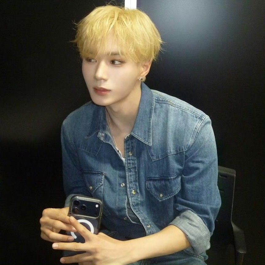 A moment captured by Kim Junseo (ALPHA DRIVE ONE)'s fan