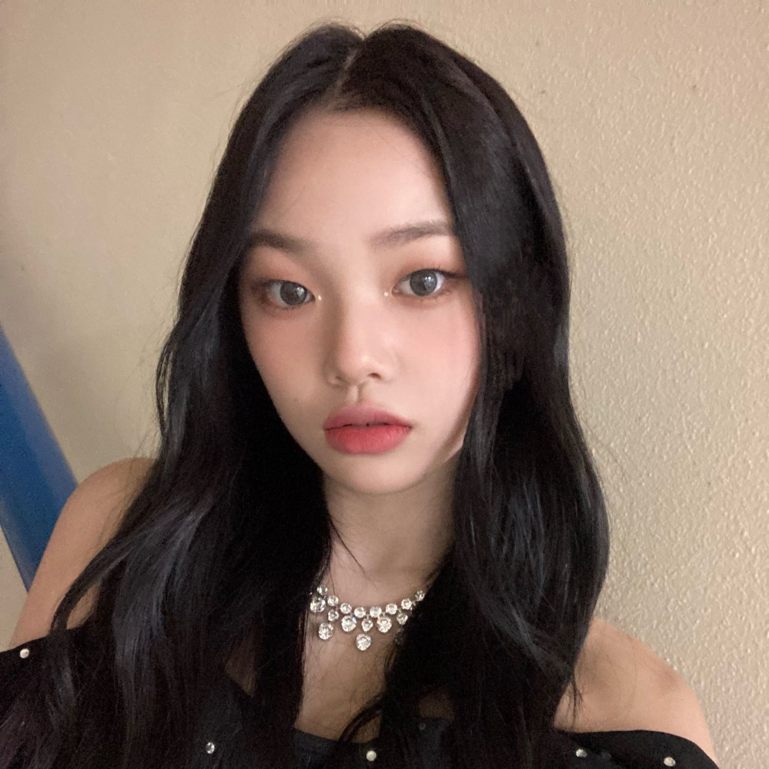 Recent activity shot of Park Boeun (CLASS:y)