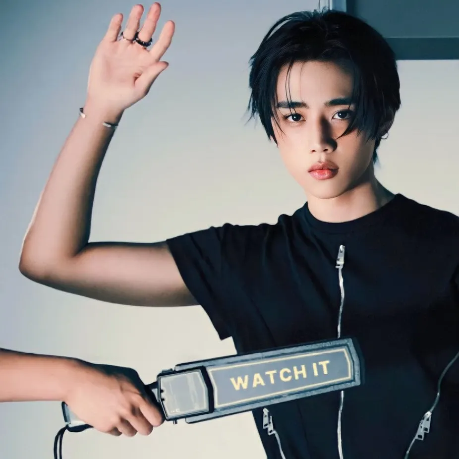 Behind-the-scenes cut of Sunwoo (THE BOYZ)