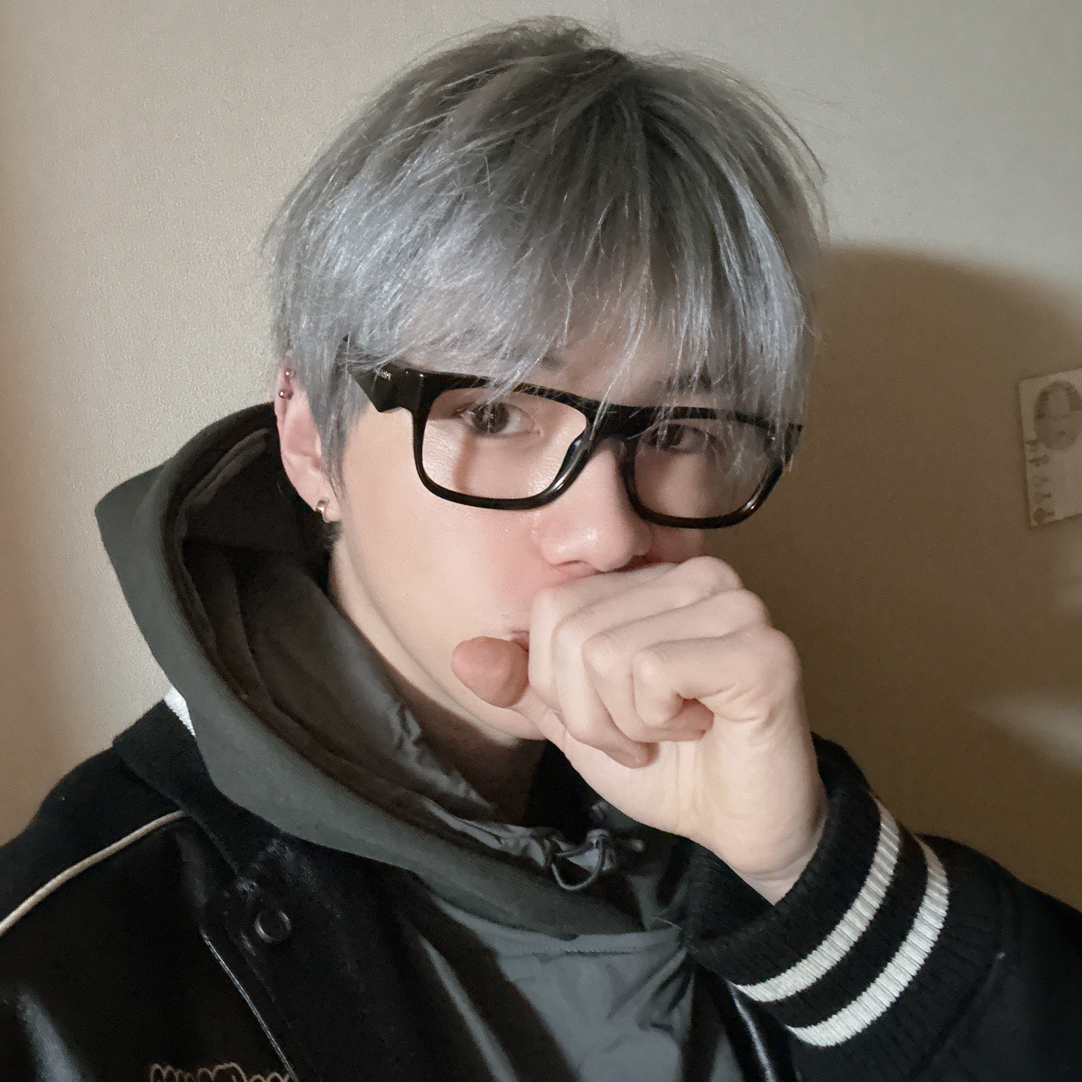 강다니엘의 비하인드 컷