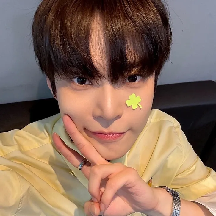 A moment captured by Doyoung (NCT 127)'s fan