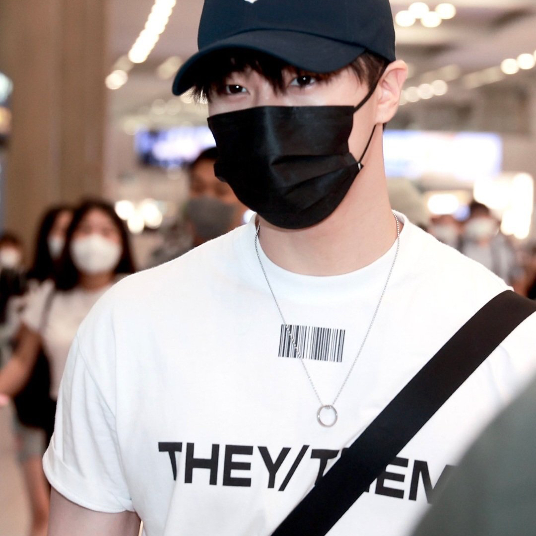 Behind-the-scenes cut of Moonbin (ASTRO)