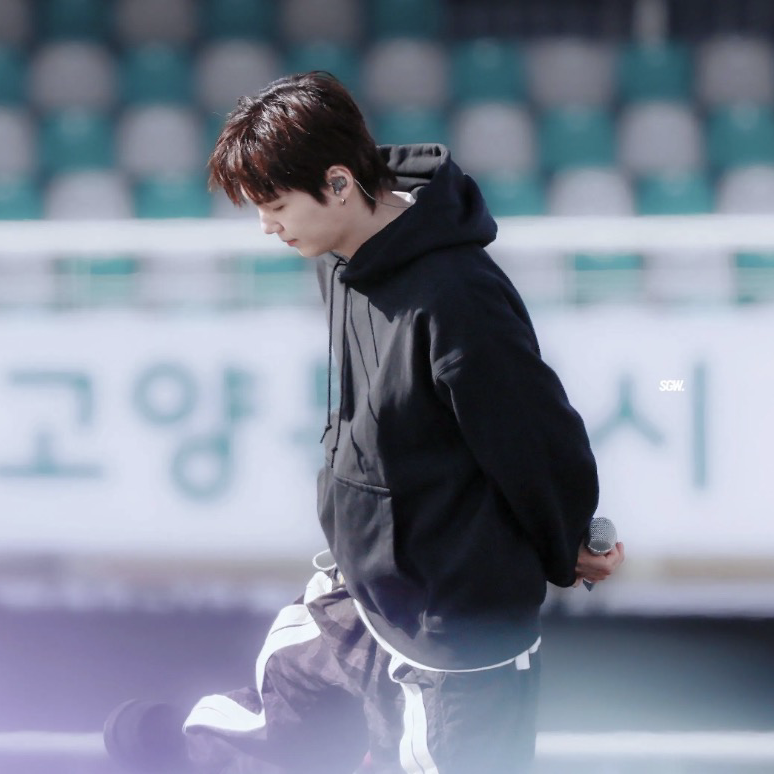 슈가 (방탄소년단) 최근 활동샷