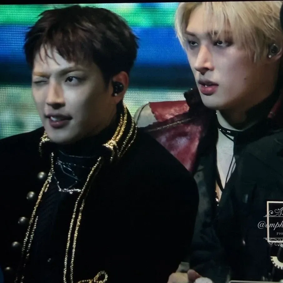 에이티즈의 비하인드 컷