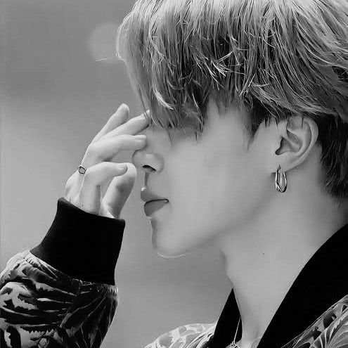 Today’s hot picks from the 지민 (방탄소년단) community