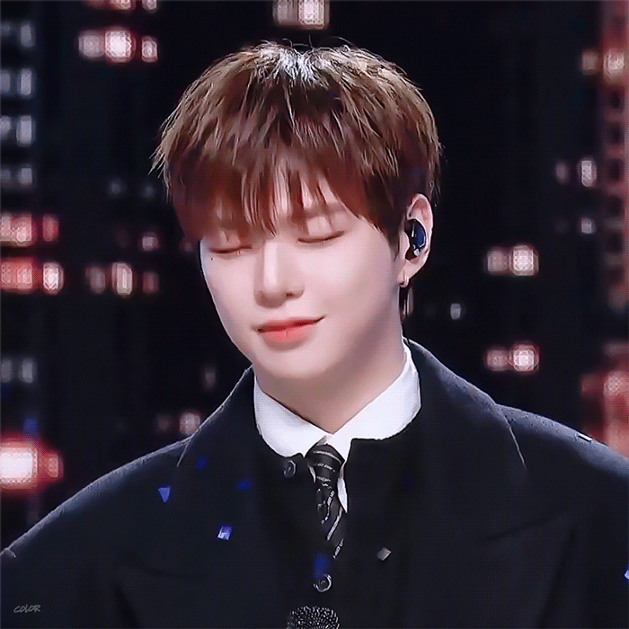 강다니엘 최근 활동샷