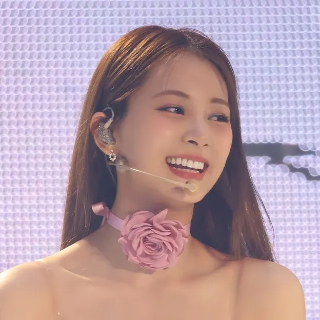 Potret di balik layar Tzuyu (TWICE)